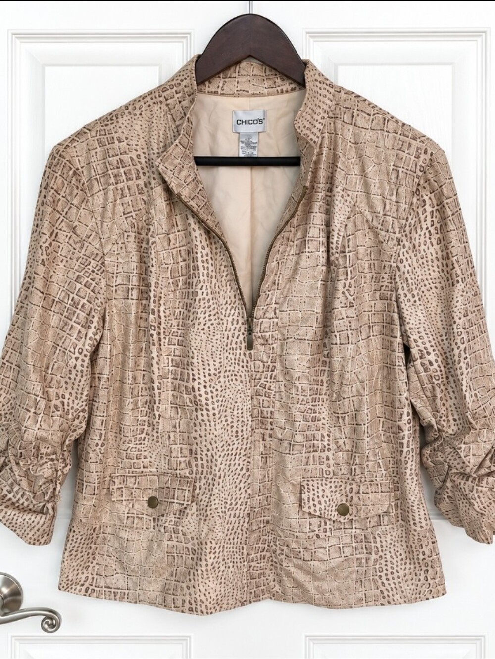 Chico’s Beige Crocodile-Print Jacket Sz 2 (Lg)